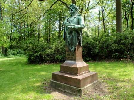 Pomník básníka Theodora Körnera
